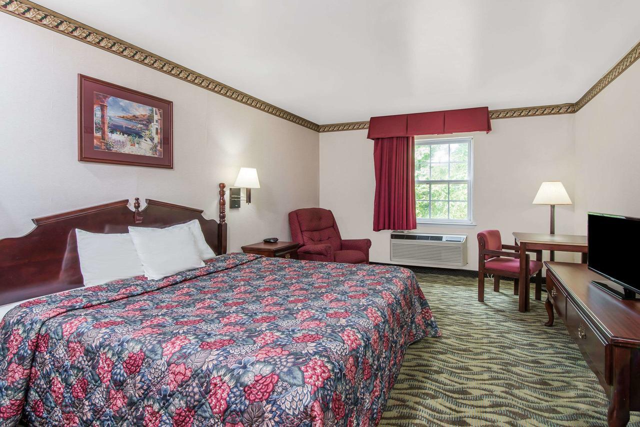 Days Inn By Wyndham Berlin Voorhees Zewnętrze zdjęcie